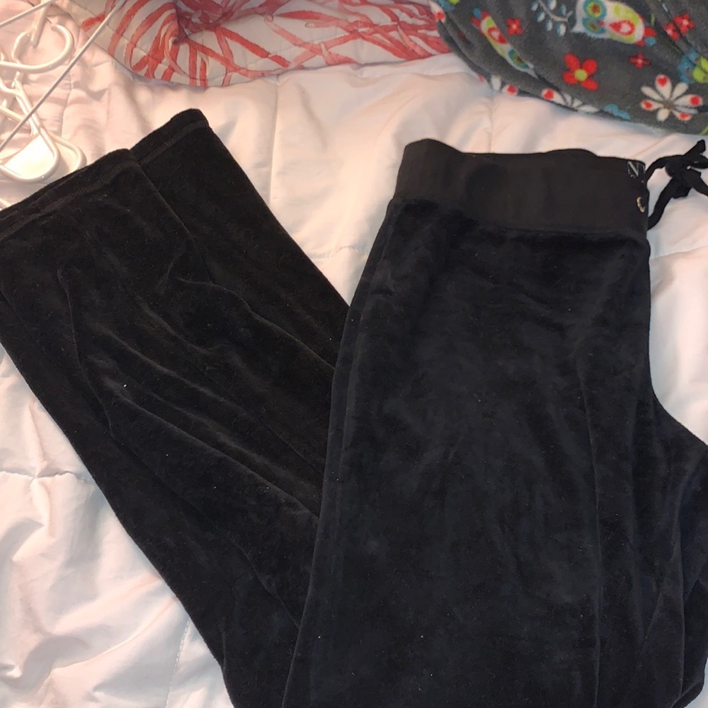 Black velour sweats size medium
